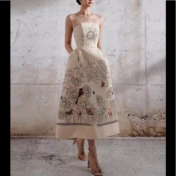 Now In Solairè Runway Sexy Strapless Botanics Print Midi Dress, Boho Luxury Gown - Picture 4 of 11